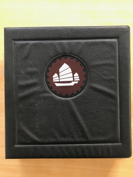 HONKONG Jubileumsalbum 2001 samt märken och block utgivna av länder i Europa 200/2001