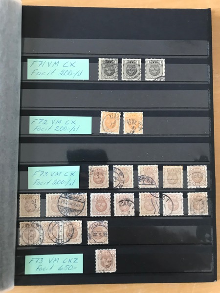VATTENMÄRKE Samling vattenmärke i insticksbok på bandmärke, totalt 321 märken. Kv 53630 