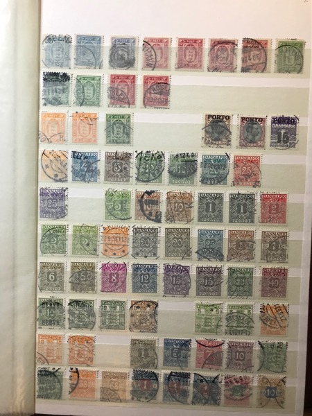 DANMARK. Insticksbok med stämplad samling 1875 - 2016 plus fem visirblad med dubbletter