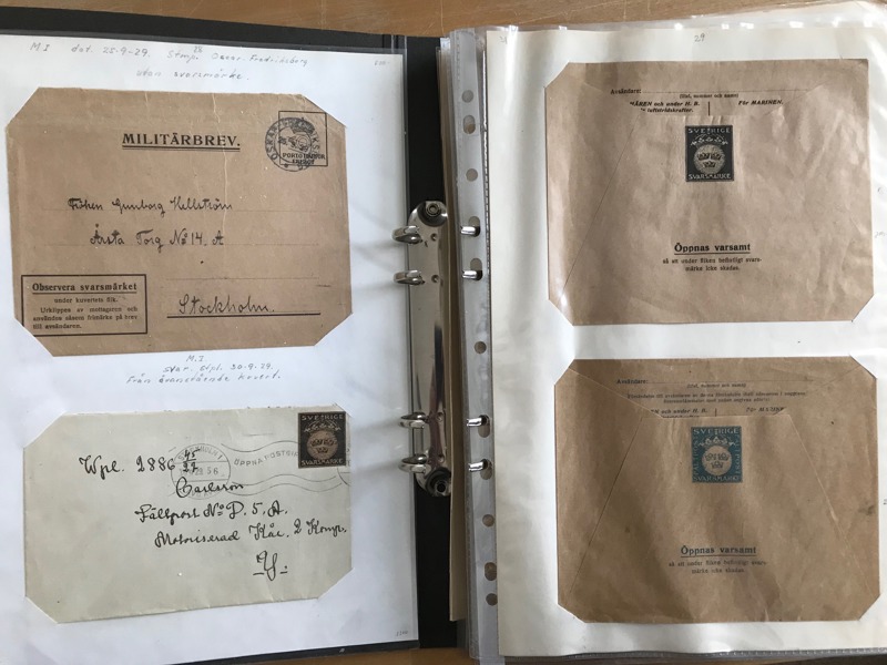 MILITÄR. Pärm med samling beg/obeg. militära försändelser och lösa märken, inkl separata fältpoststämplar 