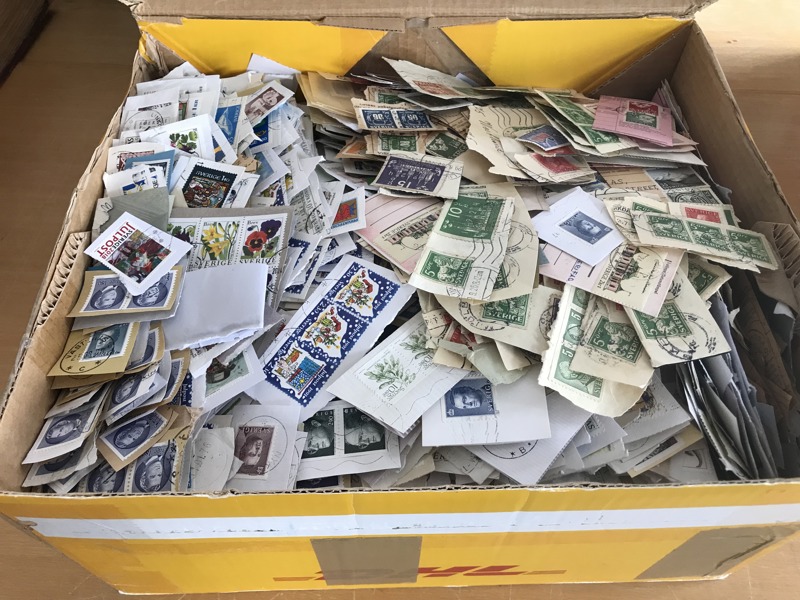 KLIPP. DHL-kartong med svenska klipp, 4,7 kg inkl. kartong.