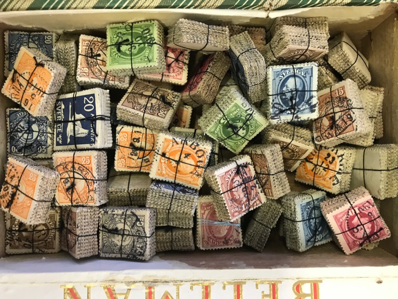 SVERIGE. Snörbuntar/100-buntar - Oscar II 40 st och Medaljong 28 st