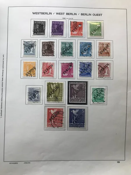 BERLIN Samling i album 1948 - 1990 komplett med mest stämplat, inkl. bl 1 **